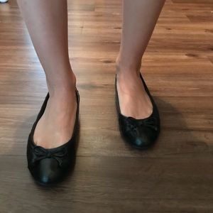 Black quilted flats with bow